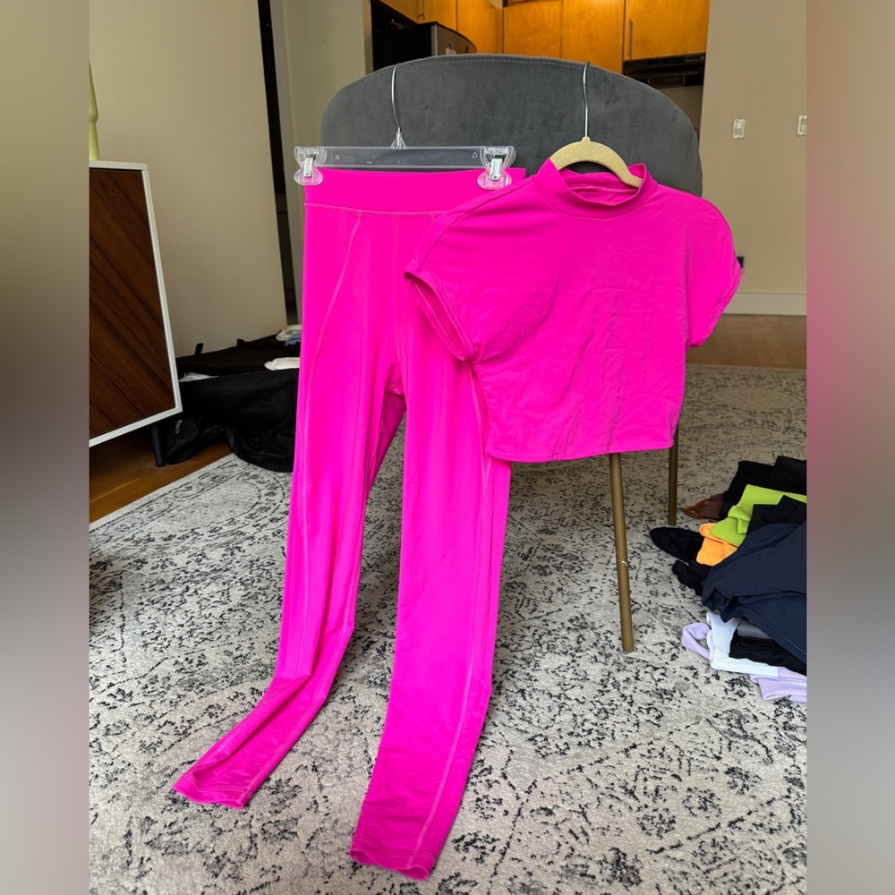 Pink legging and open back tshirt/sports bra workout set